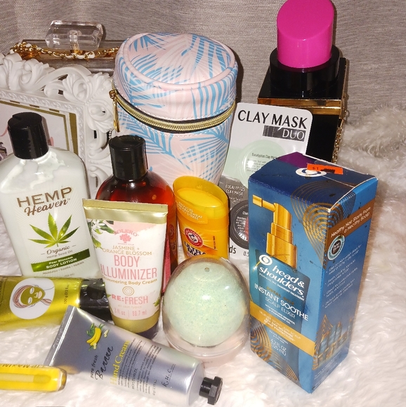 NEW 15 ITEM SELF CARE SET - Picture 4 of 5